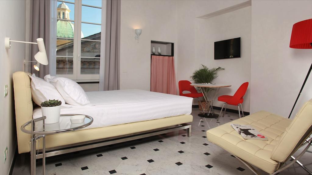 Hotel Le Nuvole Residenza D'Epoca جنوة الغرفة الصورة